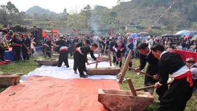Ceremonia de apertura del Festival Gầu Tào