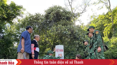 សហការ​គ្នា​ការពារ​ព្រំដែន និង​បង្គោល​ព្រំដែន​នៅ​ឃុំ​ញី​សើន ដែល​ជា​តំបន់​ភ្នំ។