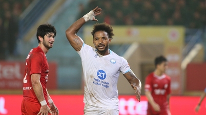 ナムディンは10試合連続で勝利がなく、スアンソンは激怒。