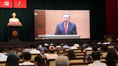 Ho Chi Minh Şehri: Yaklaşık 90.000 yetkili ve Parti üyesi, 79 ve 80 sayılı kararların yaygınlaştırılması amacıyla düzenlenen ulusal konferansa katıldı.