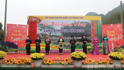 Cerimônia de abertura do Festival Lồng Tồng na vila de Bình Gia, 2026