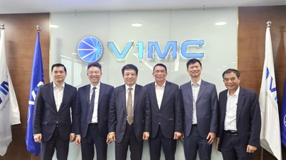 លោក ហូ ស៊ី ហ៊ុង ប្រធាន VCCI បានទៅសួរសុខទុក្ខ និងជូនពរឆ្នាំថ្មីដល់ VIMC ក្នុងឱកាសបុណ្យចូលឆ្នាំថ្មី ឆ្នាំ២០២៦ (ឆ្នាំសេះ)។
