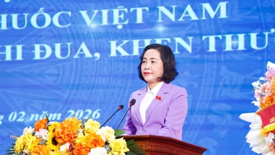 Vicepreședinta Adunării Naționale, Nguyen Thi Thanh, a participat la ceremonia de comemorare a 71-a aniversare a Zilei Medicilor Vietnamezi, desfășurată la Spitalul Central Thai Nguyen.