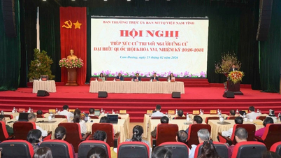 A província de Lao Cai realiza evento de mobilização de eleitores com candidatos à 16ª Assembleia Nacional.