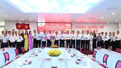 លេខាធិការបក្សខេត្តចុះសួរសុខទុក្ខ និងជូនពរឆ្នាំថ្មីដល់អាជីវកម្មនានានៅដើមឆ្នាំសេះ។