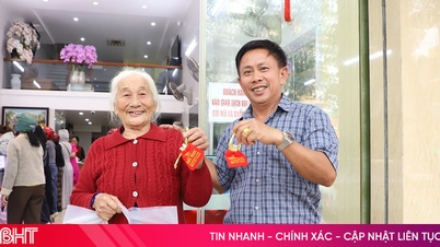 The bustling gold street sees gold prices double what they were on the God of Wealth Day last year.