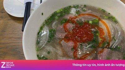 Verificación del plato de pho de 346.000 VND en el aeropuerto de Cam Ranh.