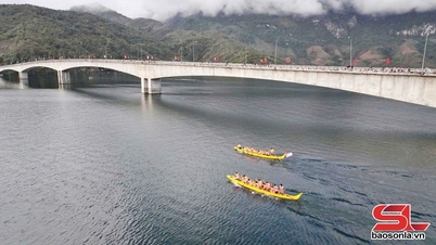 Festival emocionante de corridas de barcos tradicionais na comuna de Quynh Nhai, 2026