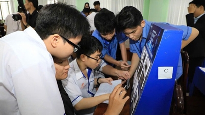 Le Ly Tu Trong College a remboursé les frais de scolarité provisoires à plus de 2 000 étudiants.