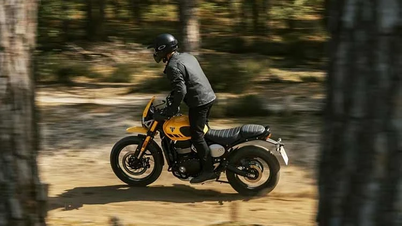 Details of the new 2026 Triumph Scrambler 400 XC, priced at approximately 230 million VND.
