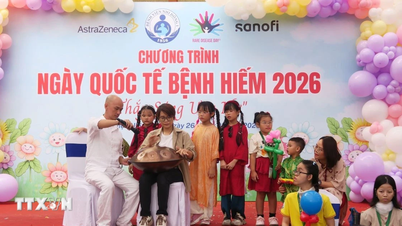 El Hospital Infantil 1 de Ciudad Ho Chi Minh organizó el programa "Iluminando sueños".
