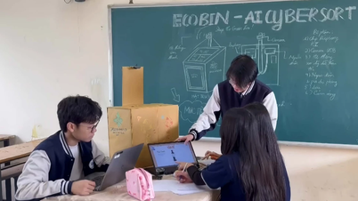 Des étudiants utilisent l'intelligence artificielle pour créer des poubelles intelligentes dans le cadre d'un concours de start-up.