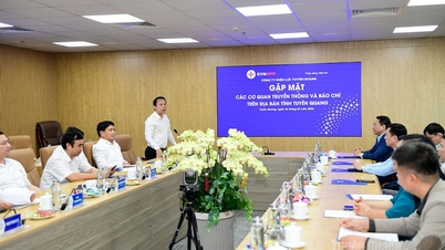 Tuyen Quang Power Company held a meeting with press and media agencies.