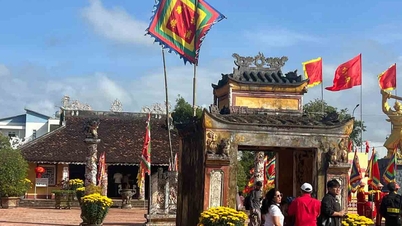 ມໍລະດົກອັນຮຸ່ງໂລດຂອງສາຍພູໄຕເຊີນໃນໃຈກາງຂອງເຂດພູສູງພາກກາງ.
