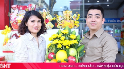 គ្រឿងបូជាសម្រាប់ពិធីបុណ្យបង្ហោះគោម (ថ្ងៃទី១៥ នៃខែទីមួយតាមច័ន្ទគតិ) មានតម្រូវការខ្ពស់ ដោយអាជីវកម្មជាច្រើនបិទការបញ្ជាទិញមុនកាលកំណត់។
