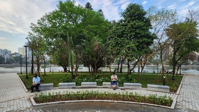 The Dong Da Lake peninsula undergoes a transformation after 5,600 m2 of land was reclaimed for a park.