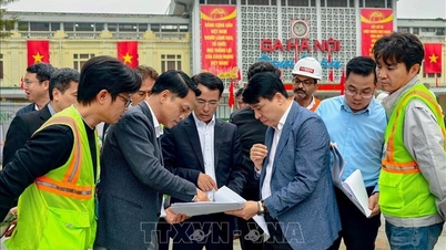 De aanleg van het ondergrondse gedeelte van de metrolijn Nhon - Hanoi wordt versneld: na voltooiing van elk traject wordt het terrein in de oorspronkelijke staat teruggebracht.