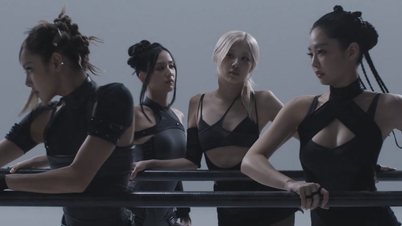 BlackPink slipper musikkvideoen til «Go», og alles «operativsystem» er utrolig kraftig.