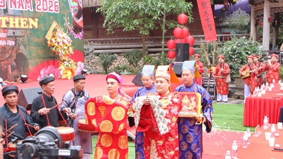 케프(Kép) 코뮌의 숲 개방 축제 사진 몇 장입니다.