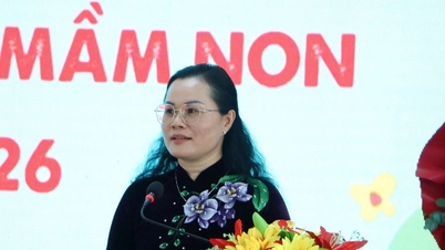 The Deputy Director of the Ho Chi Minh City Department of Education and Training is running for National Assembly representative.