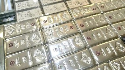 Les cours de l'argent ont grimpé en flèche aujourd'hui, le 28 février 2026, atteignant leur plus haut niveau de la semaine.