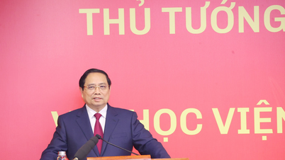 Prim-ministrul Pham Minh Chinh: Administrația publică joacă un rol esențial în întregul proces de dezvoltare.