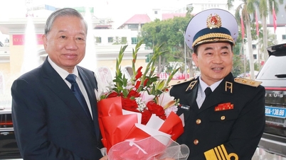 General Secretary To Lam: Building a "people's support base" right at sea.
