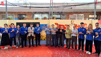 Os jovens do distrito de Hoang Mai estão realizando 10 tarefas durante o Mês da Juventude.