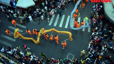 Ajustes no trânsito no bairro de Cho Lon para atender ao Festival das Lanternas de 2026.