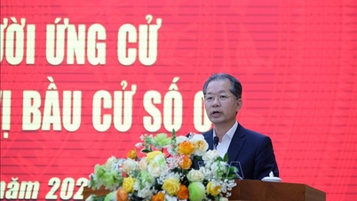 رئيس المحكمة الشعبية العليا يلتقي بالناخبين في مقاطعة لام دونغ.
