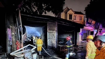 Hanoi: Fire at scrap metal collection facility quickly extinguished.