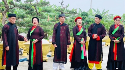 Régen hallottam Tong Phuc népdalait.