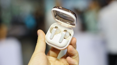 Samsung launches Galaxy Buds 4 series with AI support, priced from 4.9 million VND.
