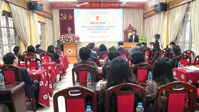 Hanoi: 96 high school teachers compete in city-level excellent teaching competition.