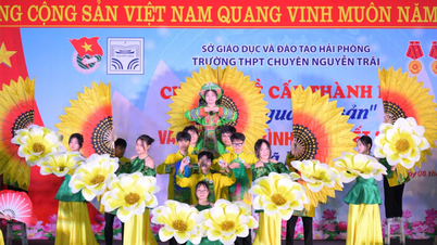 Nguyen Trai Specialized High School organized a thematic workshop on "The Source of Heritage".
