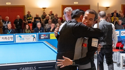 Tran Quyet Chien gör en spektakulär comeback med en serie viktiga poäng, Vietnam vinner världsmästerskapet i biljard.
