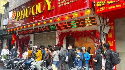 Los precios del oro cayeron bruscamente en la mañana del 19 de marzo.