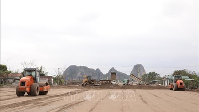 Beschleunigung des Baufortschritts an der Schnellstraße Ninh Binh - Hai Phong.