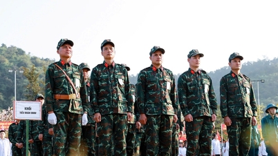 Het Commando van Defensiezone 4 – Tuong Duong organiseerde de openingsceremonie van de training van 2026.