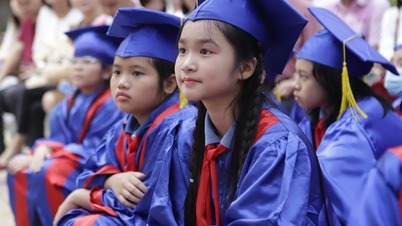 Le département de l'Éducation de Hô Chi Minh-Ville répond à une série de questions concernant les inscriptions en début d'année scolaire.