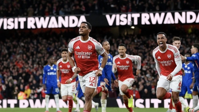 LO MÁS DESTACADO: El Arsenal remontó para vencer al Chelsea y consolidar su primer puesto en la liga.