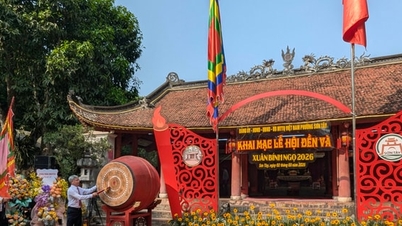वा मंदिर में उद्घाटन समारोह - संत टैन विएन के प्रति कृतज्ञता और स्मरण व्यक्त करने के लिए।