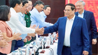 Primeiro-ministro Pham Minh Chinh: Da Nang deveria estudar planejamento com uma visão de 100 anos.