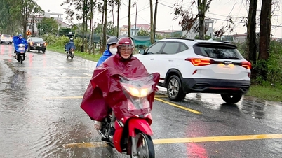 Uma frente fria atingiu a região Nordeste, trazendo chuva e frio para muitas áreas, além de mar agitado.