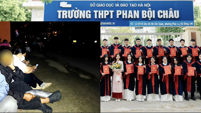 Hanoi's 10th grade admissions: Parents stay up all night waiting to buy application forms; what does Phan Boi Chau High School say about this?