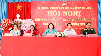 Les candidats à la 16e Assemblée nationale dans la circonscription n° 5 ont rencontré les électeurs des communes de Phu Thuan, Loc Thuan et Chau Hung.