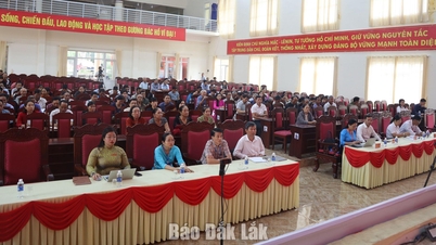 16. Ulusal Meclis adayları, Lien Son Lak, Dak Lieng, Dak Phoi, Krong No ve Nam Ka belediyelerinde seçmenlerle bir araya geldi.