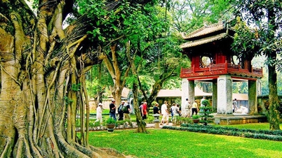 Hanoi: Mot 950-årsjubileet for grunnleggelsen av Quoc Tu Giam – Vietnams første nasjonale skole.