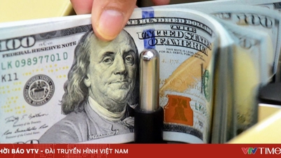 Dolarul american a crescut considerabil pe fondul tensiunilor din Orientul Mijlociu.