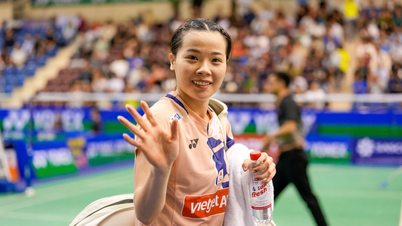 Waar en op welke zender kan ik Nguyen Thuy Linh live zien spelen tijdens het All England Open badmintontoernooi?